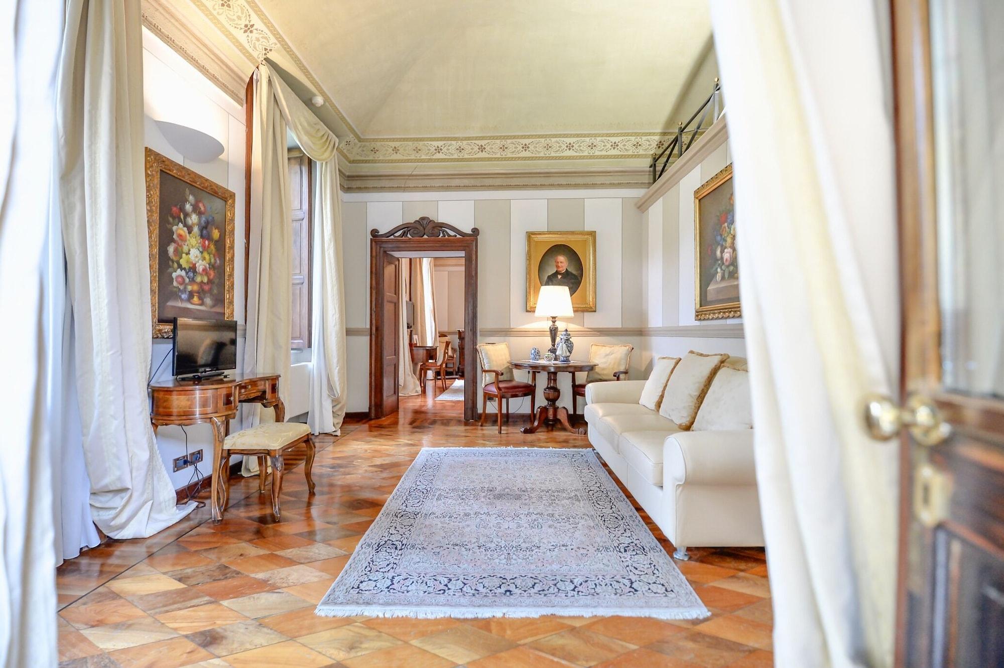 Hotel Villa Beccaris มอนฟอร์เต ดิ อัลบา ภายนอก รูปภาพ